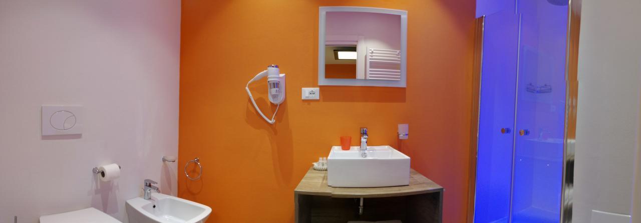 Suite Color Verona Luaran gambar