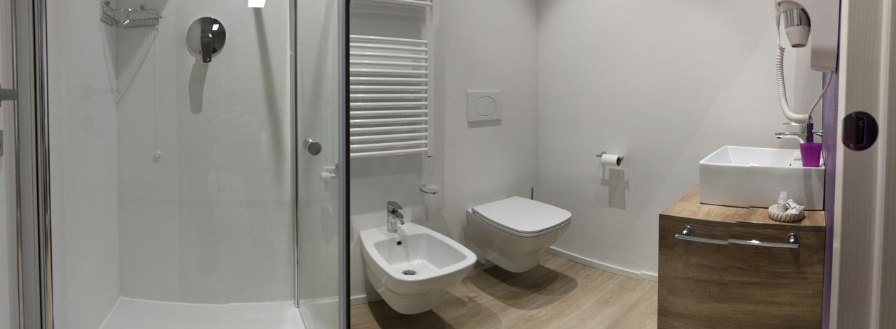 Suite Color Verona Luaran gambar