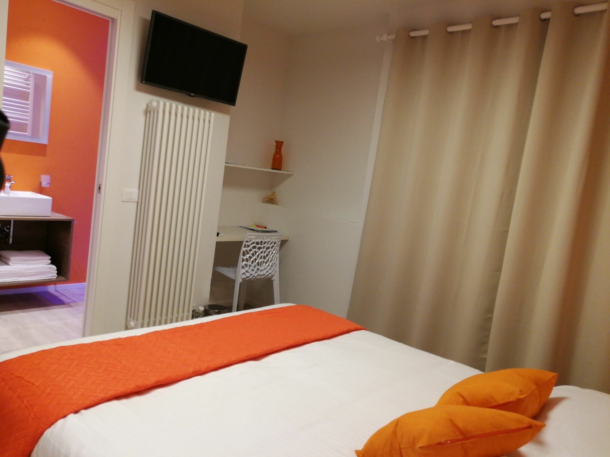 Suite Color Verona Luaran gambar