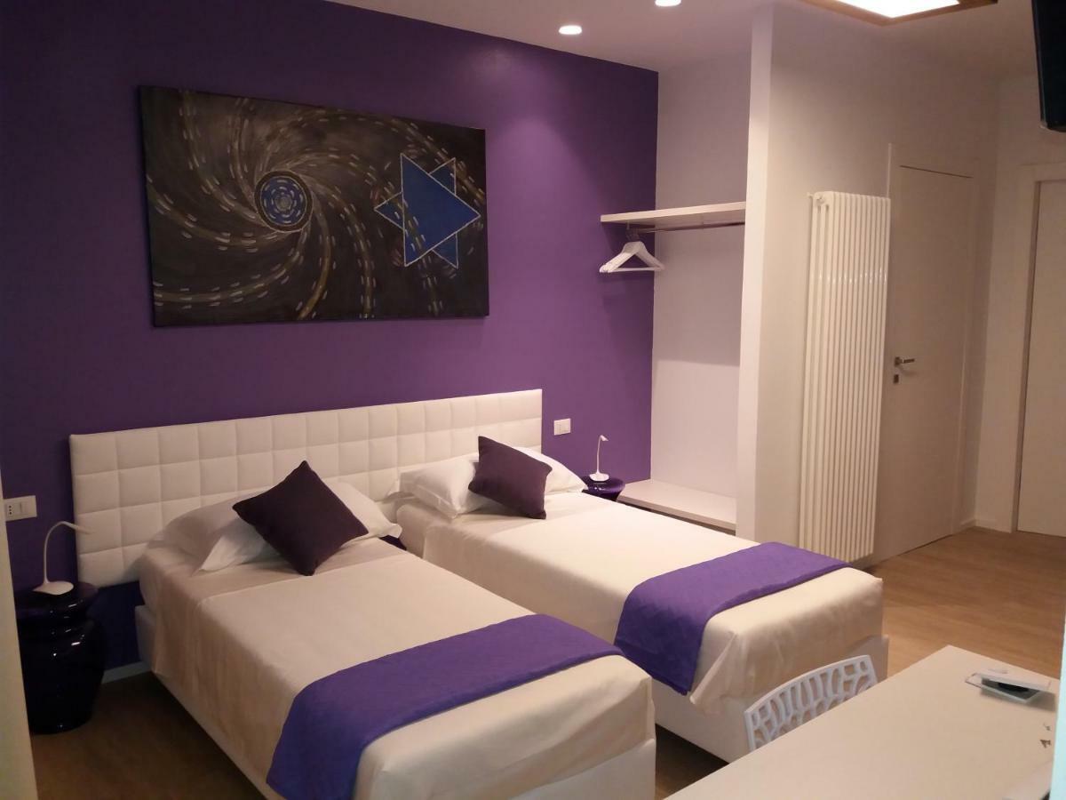 Suite Color Verona Luaran gambar