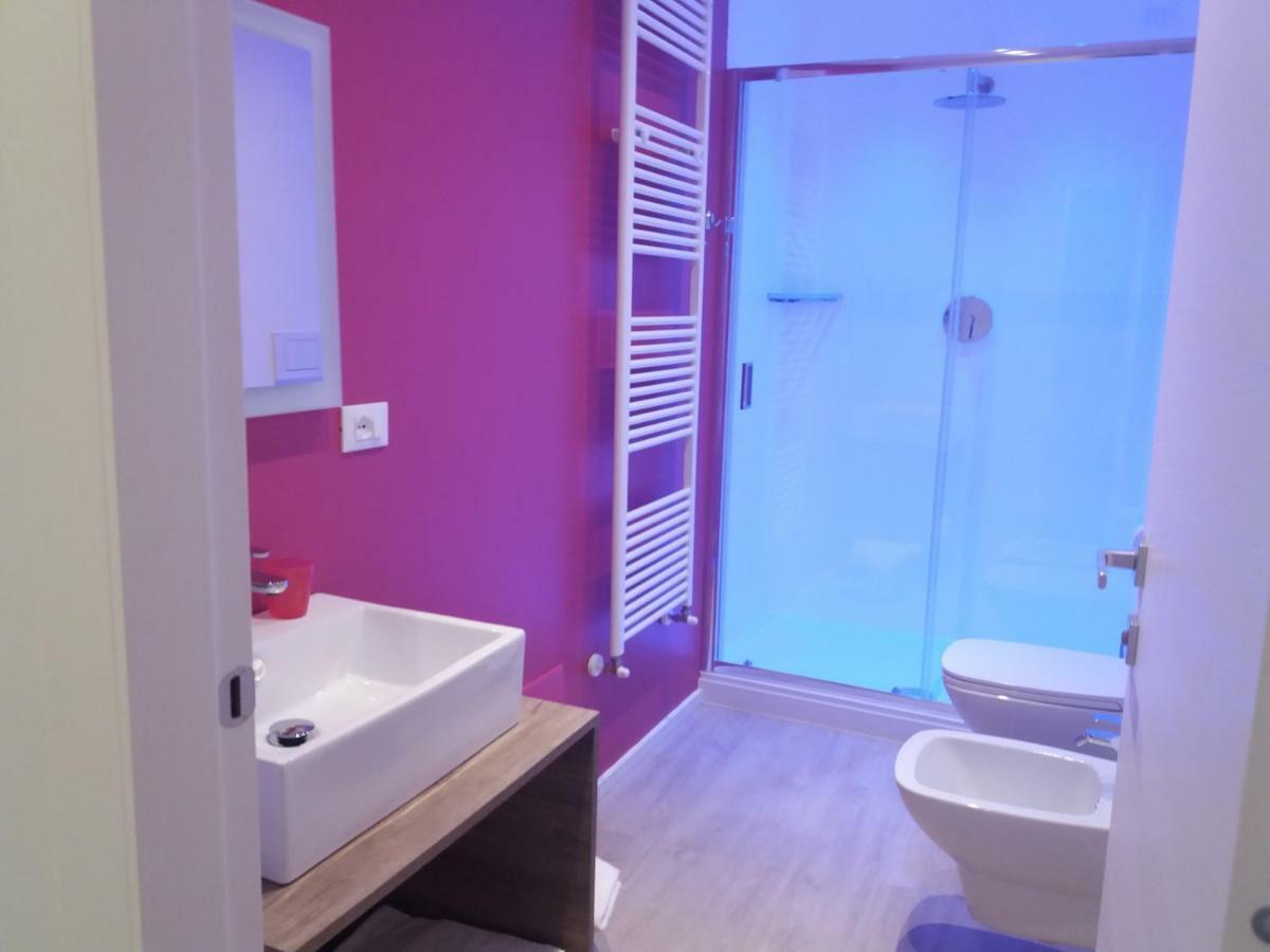 Suite Color Verona Luaran gambar